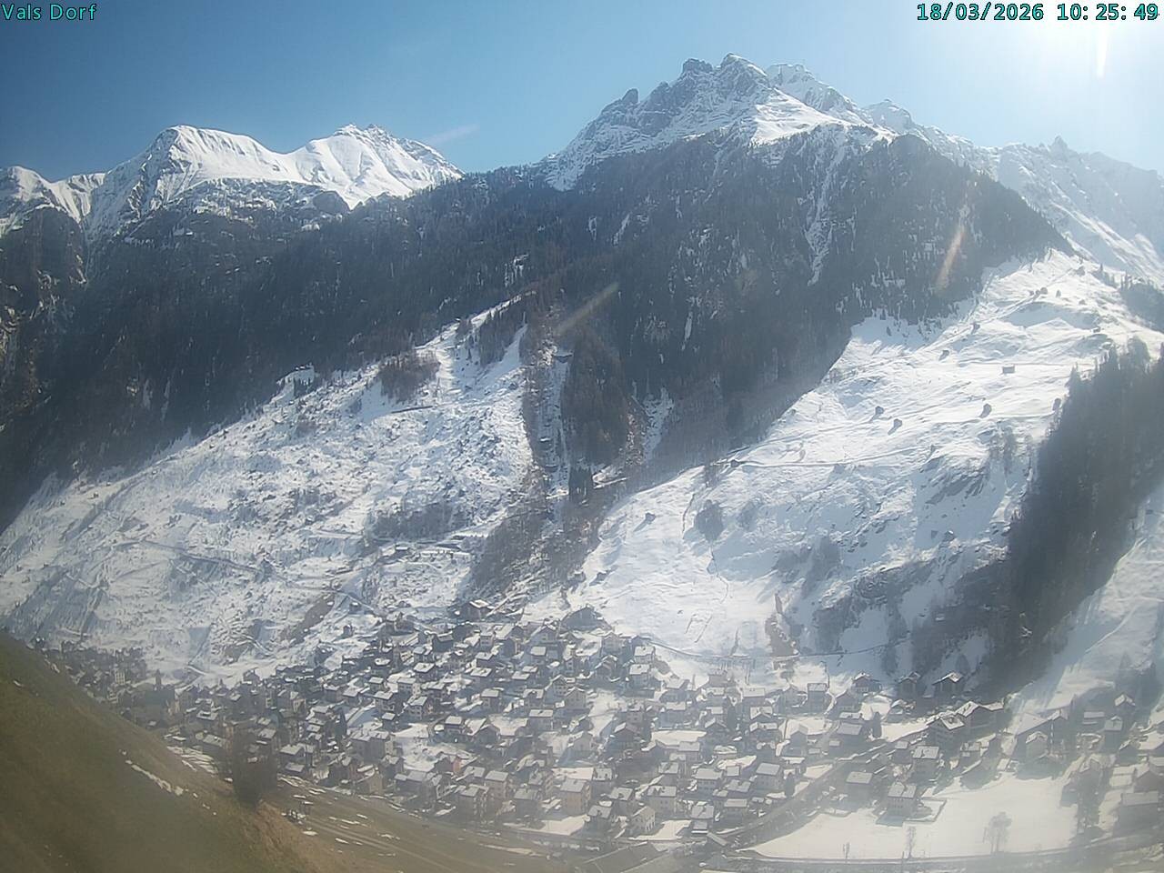 Archiv Foto Webcam Blick auf das Dorf Vals