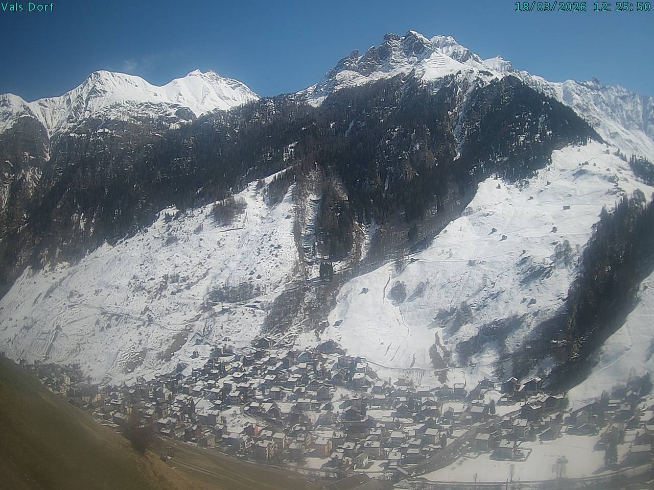 Archiv Foto Webcam Blick auf das Dorf Vals