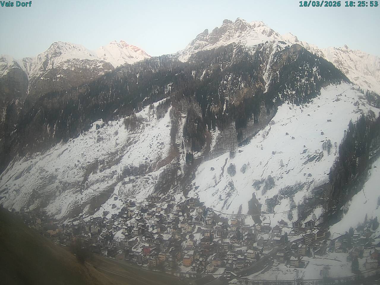 Archiv Foto Webcam Blick auf das Dorf Vals