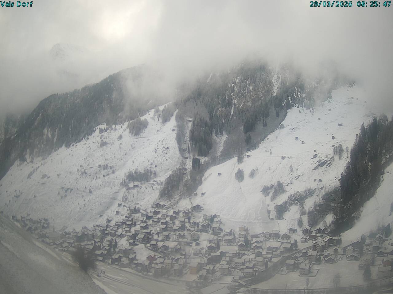 Archiv Foto Webcam Blick auf das Dorf Vals