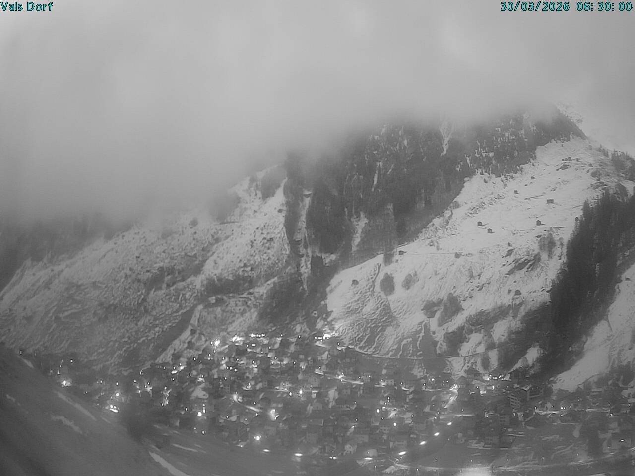 Archiv Foto Webcam Blick auf das Dorf Vals