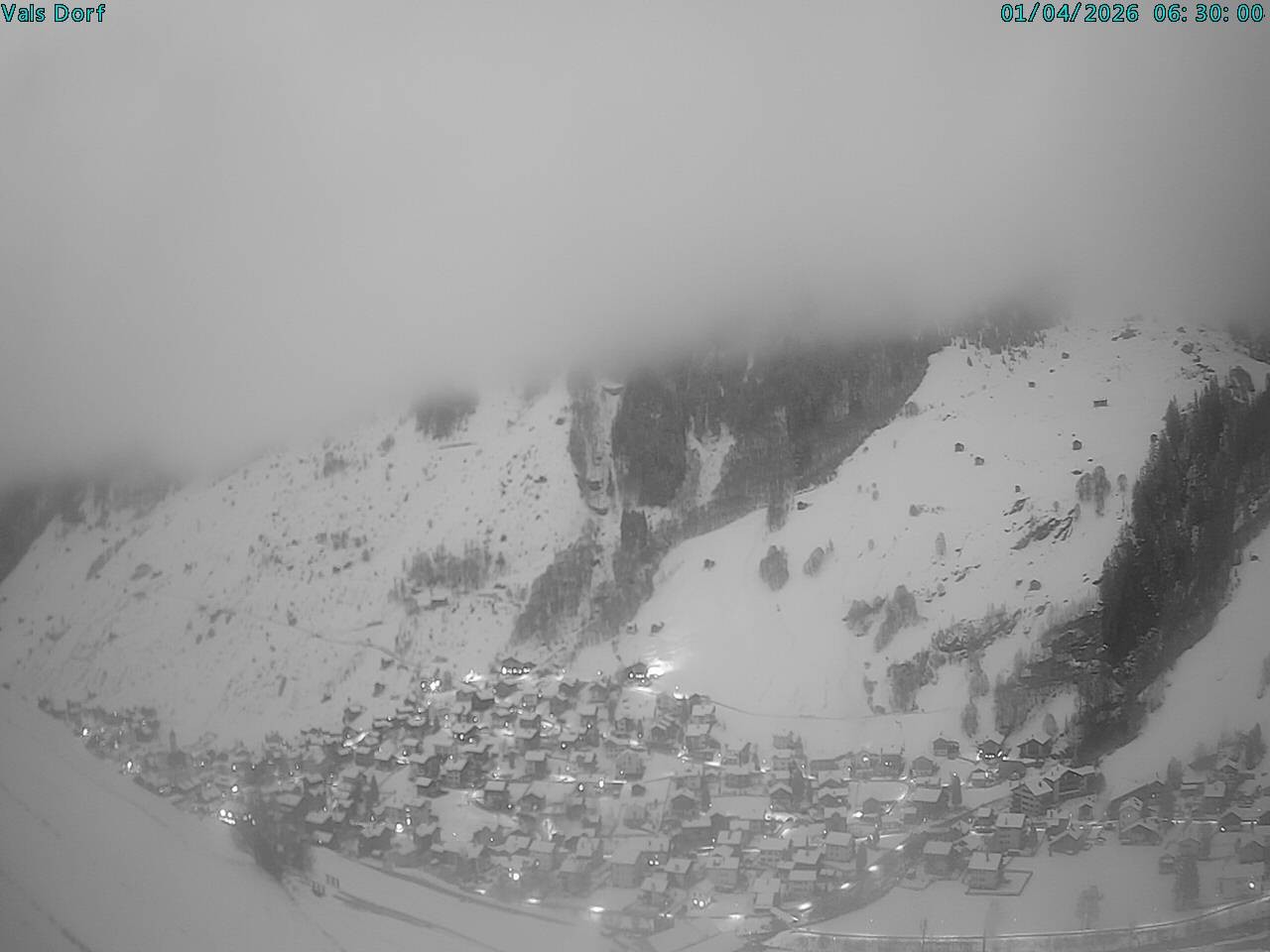 Archiv Foto Webcam Blick auf das Dorf Vals
