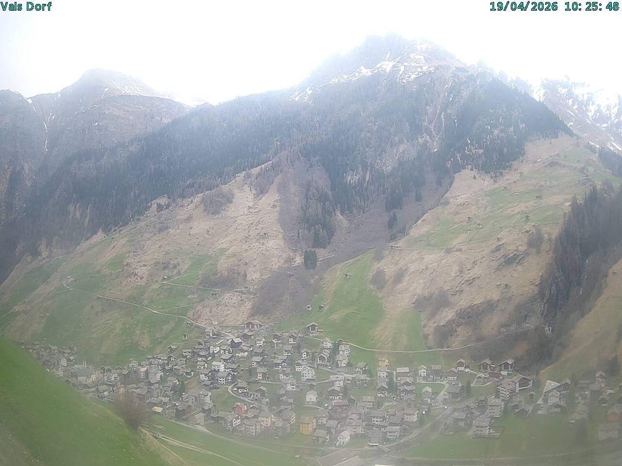 Archiv Foto Webcam Blick auf das Dorf Vals