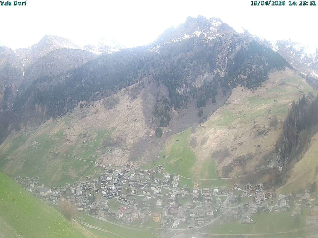 Archiv Foto Webcam Blick auf das Dorf Vals