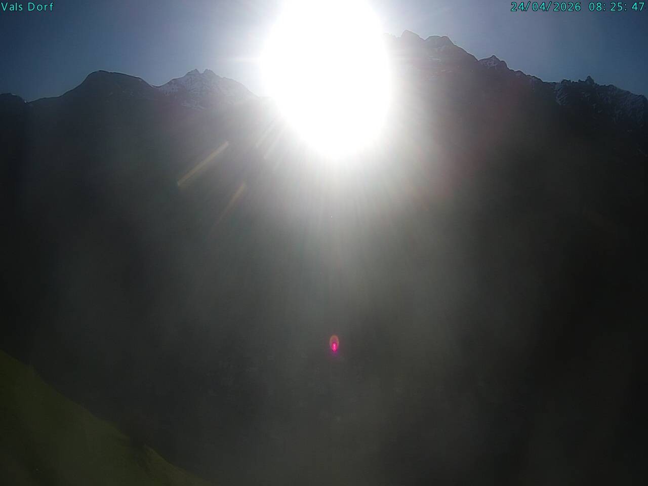 Archiv Foto Webcam Blick auf das Dorf Vals