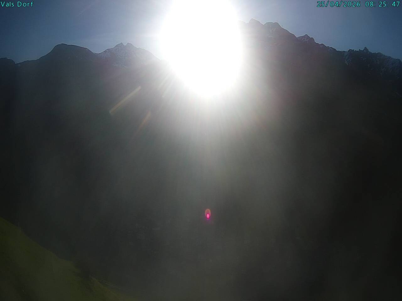 Archiv Foto Webcam Blick auf das Dorf Vals