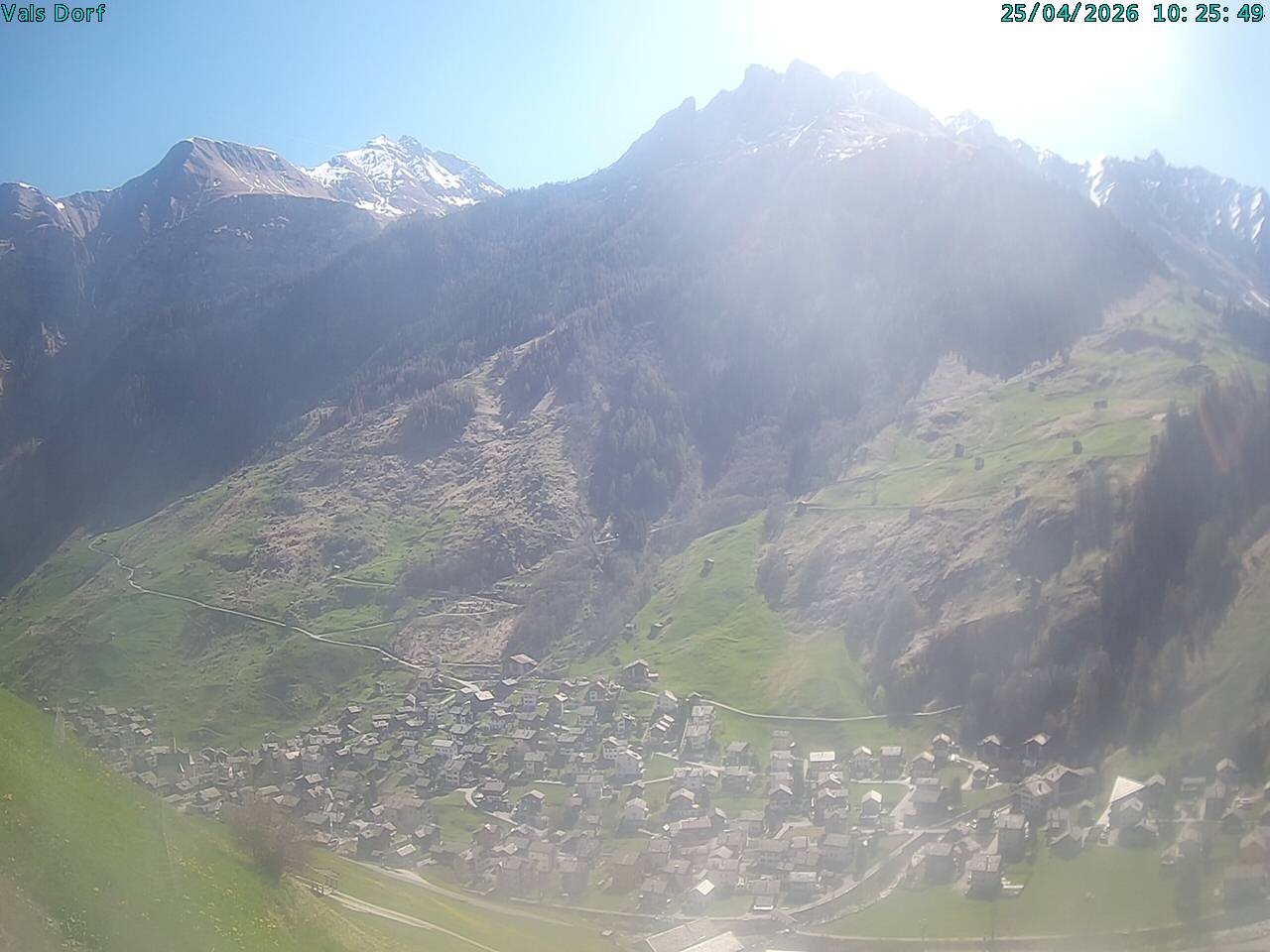 Archiv Foto Webcam Blick auf das Dorf Vals