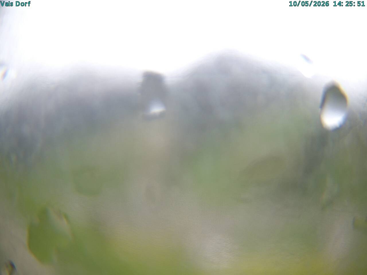 Archiv Foto Webcam Blick auf das Dorf Vals