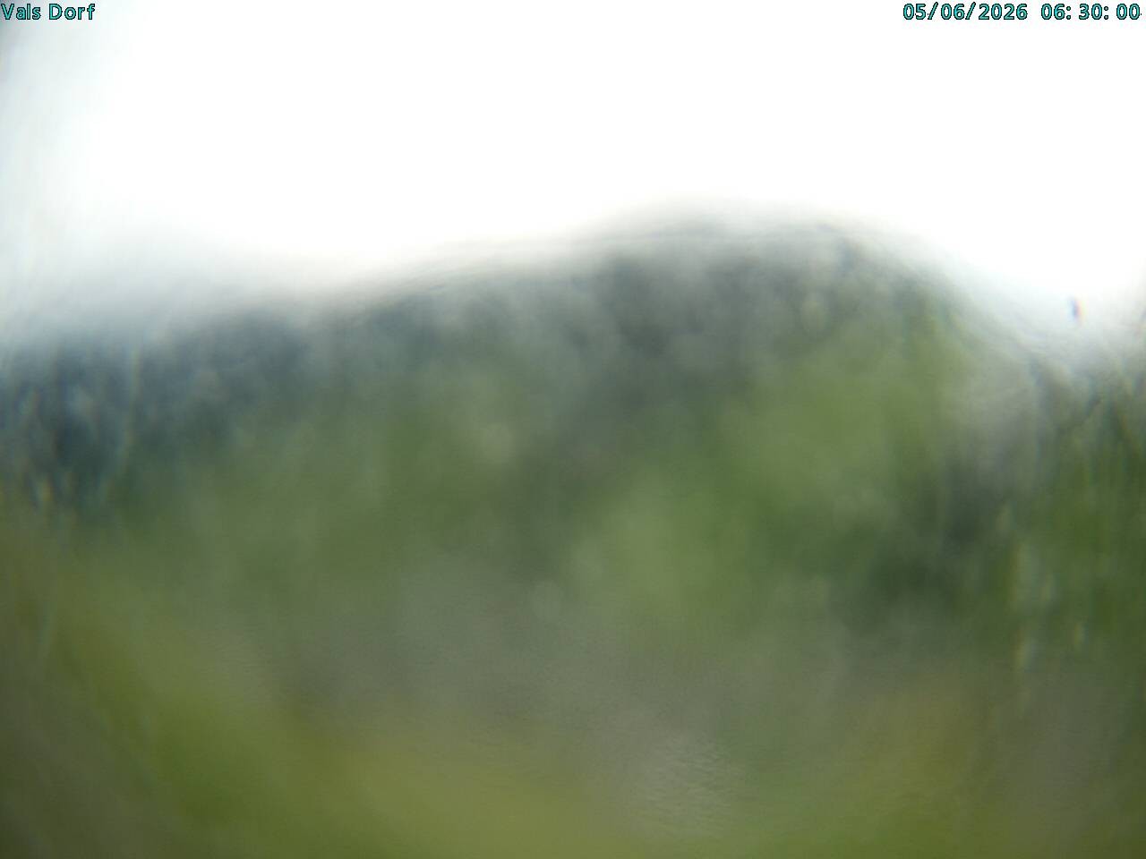 Archiv Foto Webcam Blick auf das Dorf Vals