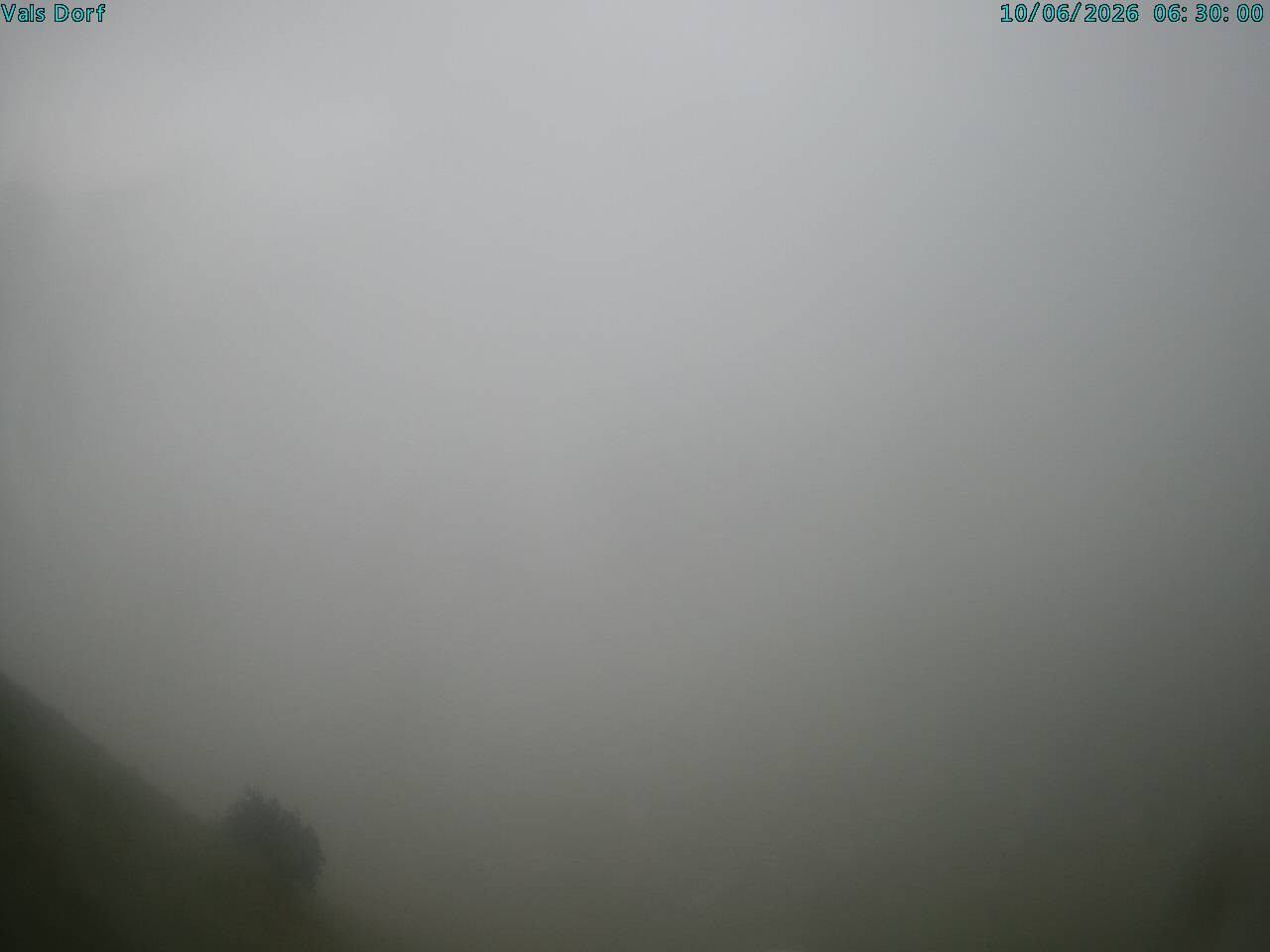 Archiv Foto Webcam Blick auf das Dorf Vals