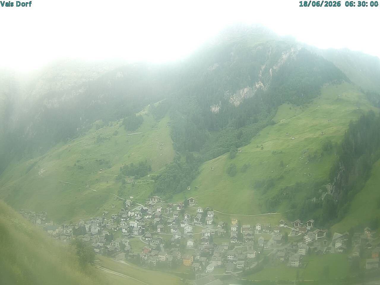 Archiv Foto Webcam Blick auf das Dorf Vals