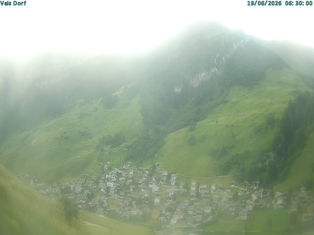 Archiv Foto Webcam Blick auf das Dorf Vals