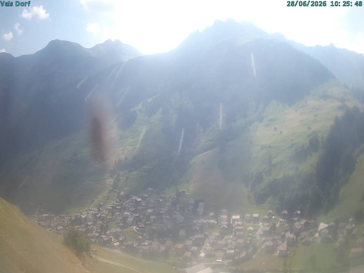 Archiv Foto Webcam Blick auf das Dorf Vals