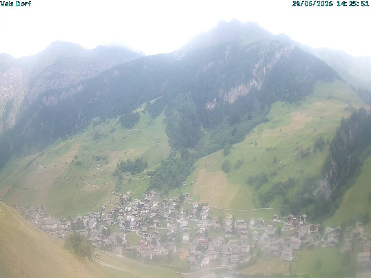 Archiv Foto Webcam Blick auf das Dorf Vals