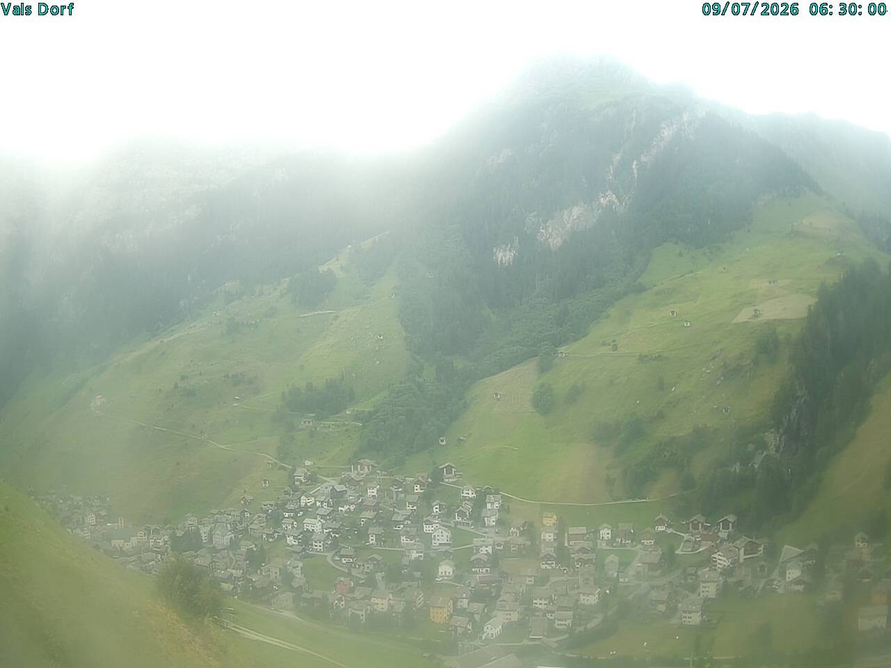 Archiv Foto Webcam Blick auf das Dorf Vals