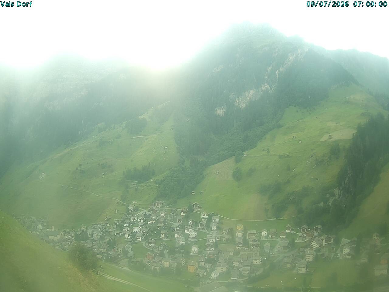 Archiv Foto Webcam Blick auf das Dorf Vals