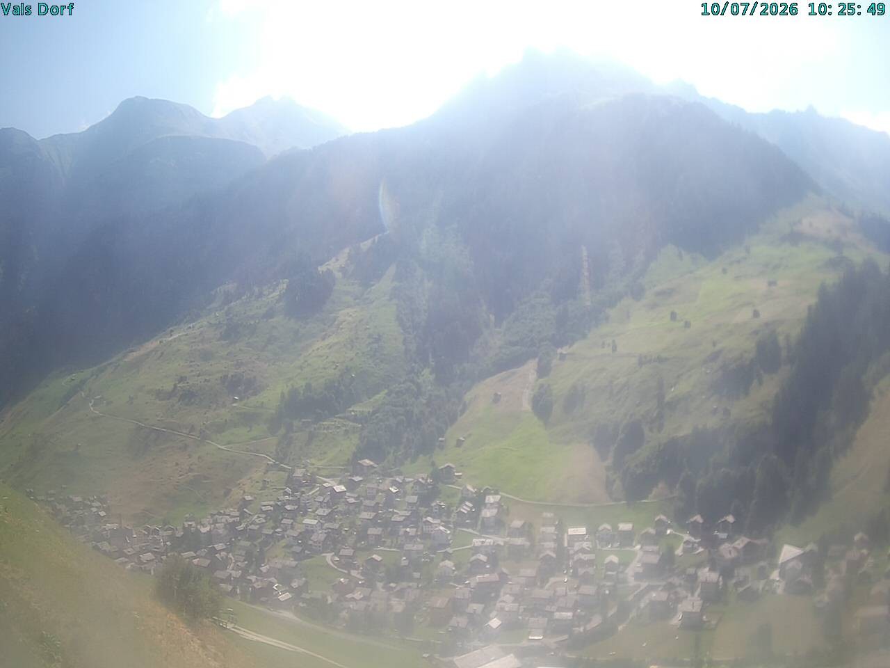 Archiv Foto Webcam Blick auf das Dorf Vals