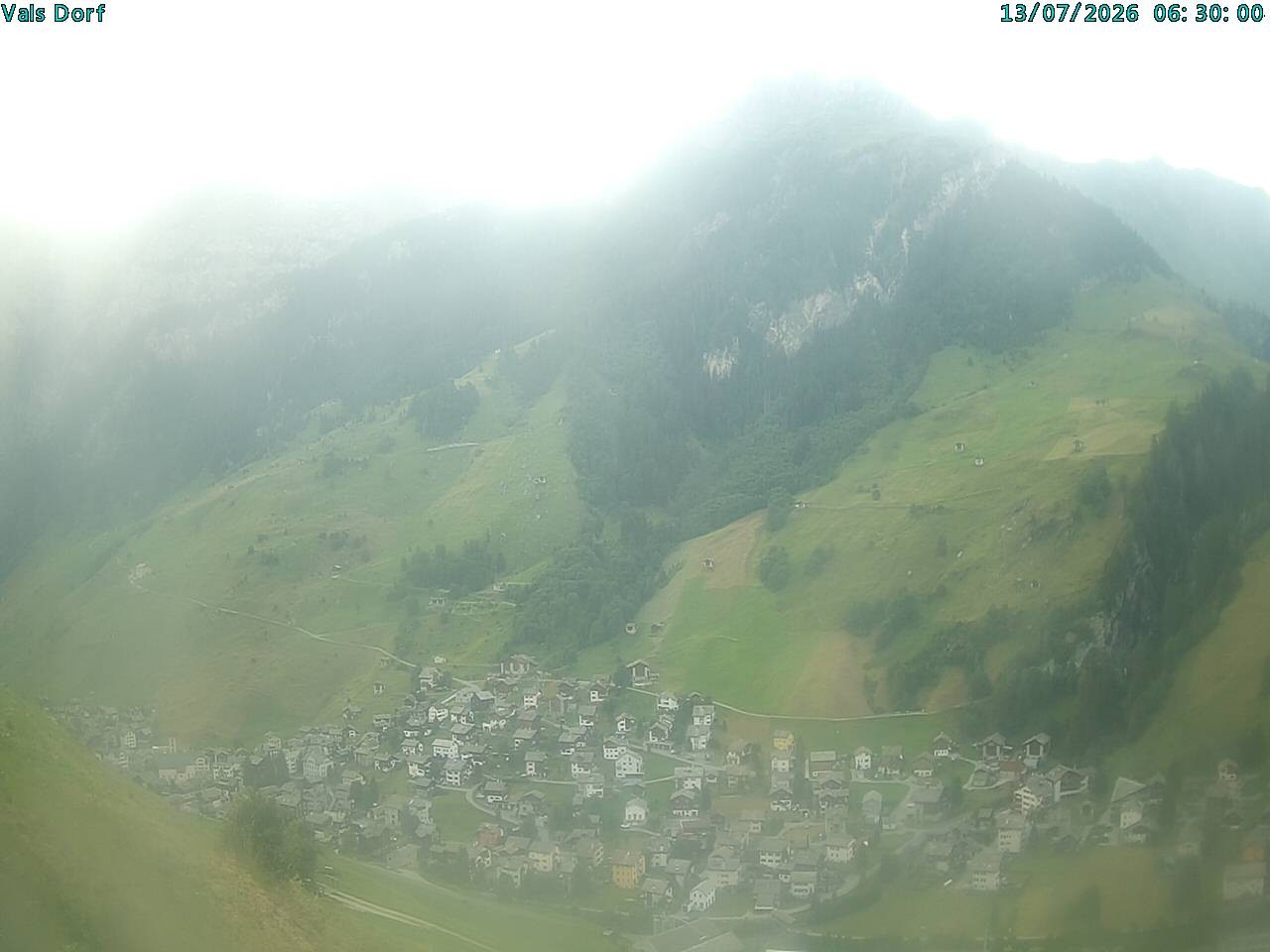 Archiv Foto Webcam Blick auf das Dorf Vals
