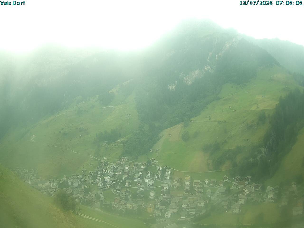 Archiv Foto Webcam Blick auf das Dorf Vals