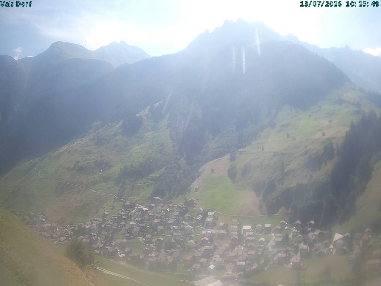 Archiv Foto Webcam Blick auf das Dorf Vals