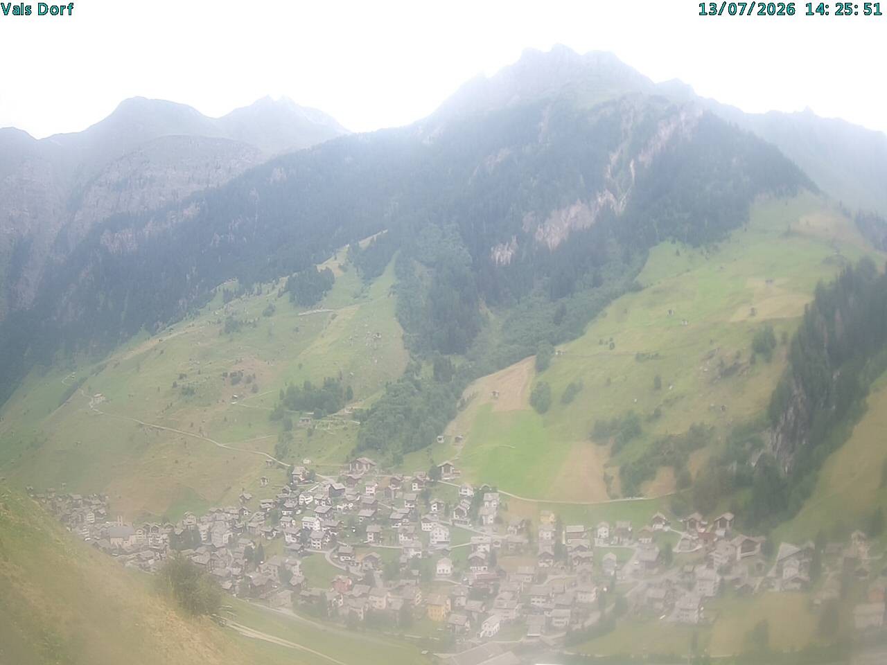 Archiv Foto Webcam Blick auf das Dorf Vals