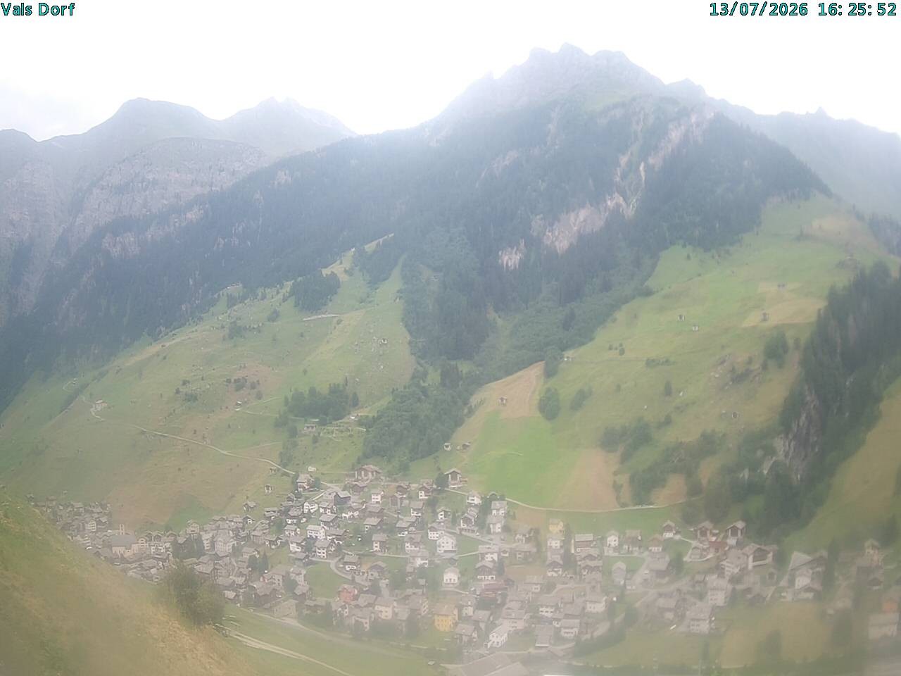 Archiv Foto Webcam Blick auf das Dorf Vals