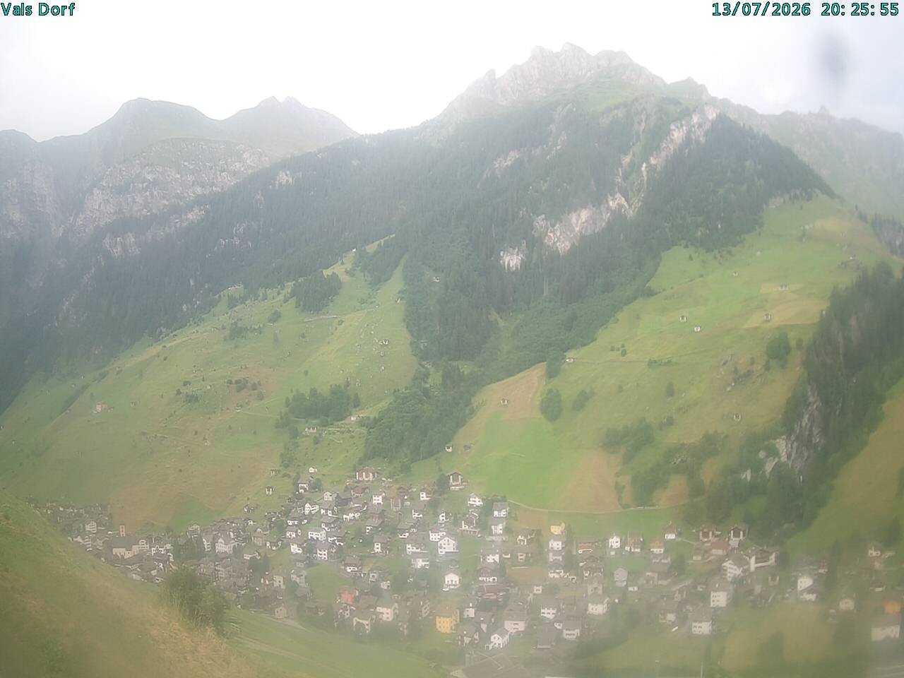 Archiv Foto Webcam Blick auf das Dorf Vals