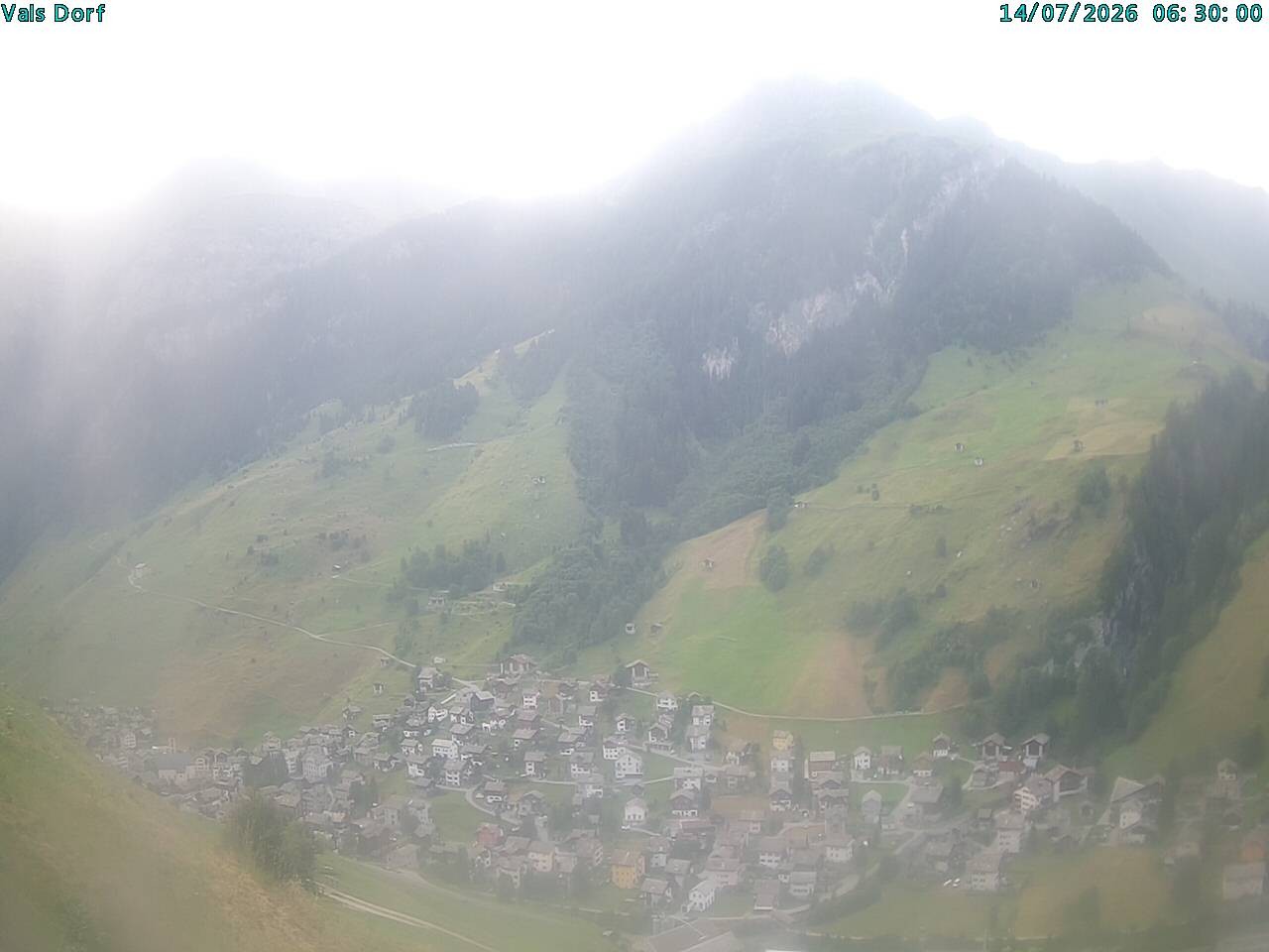 Archiv Foto Webcam Blick auf das Dorf Vals