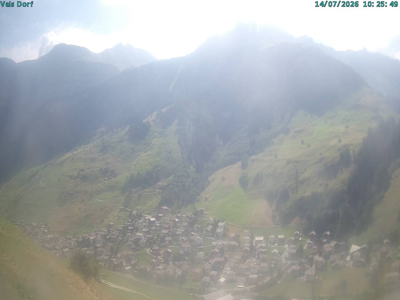 Archiv Foto Webcam Blick auf das Dorf Vals