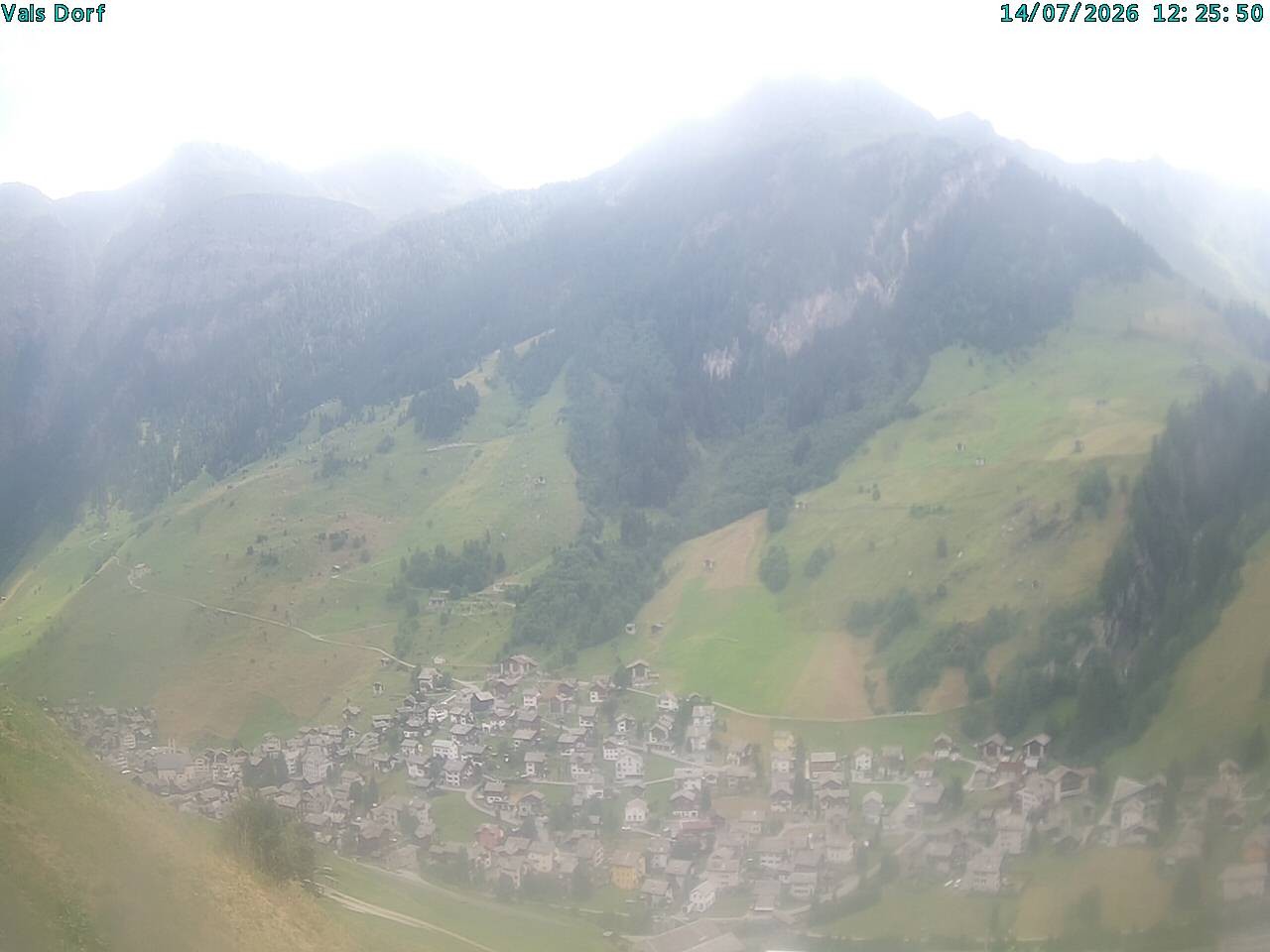 Archiv Foto Webcam Blick auf das Dorf Vals