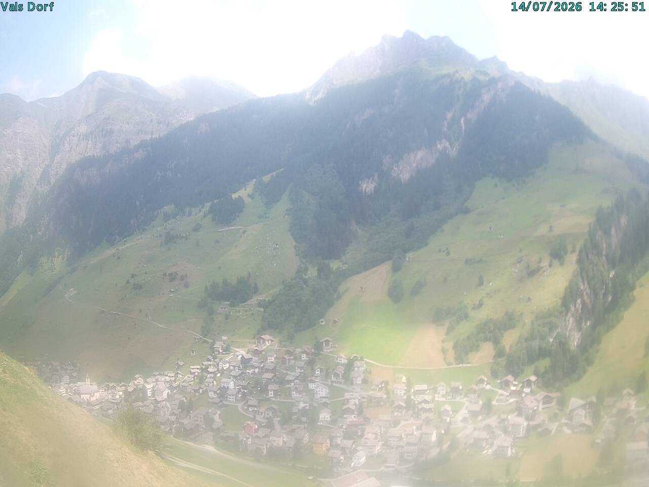 Archiv Foto Webcam Blick auf das Dorf Vals