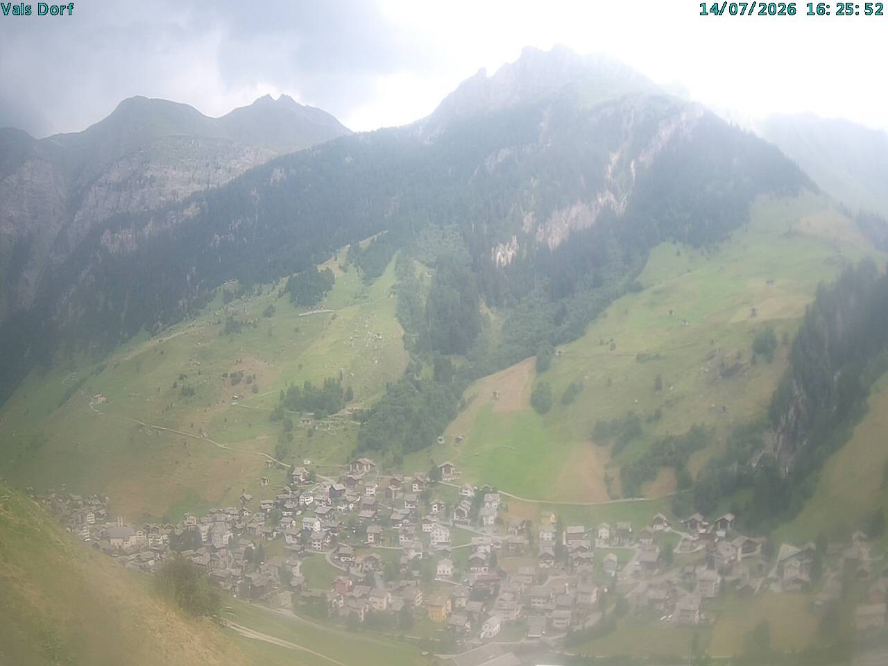 Archiv Foto Webcam Blick auf das Dorf Vals
