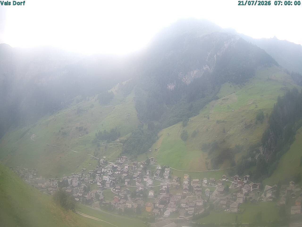 Archiv Foto Webcam Blick auf das Dorf Vals