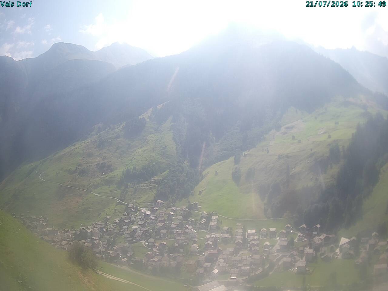 Archiv Foto Webcam Blick auf das Dorf Vals