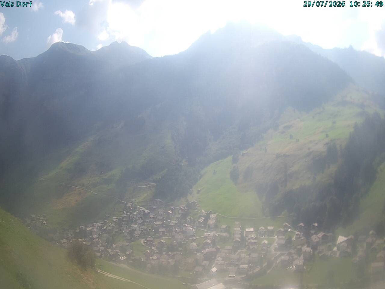 Archiv Foto Webcam Blick auf das Dorf Vals