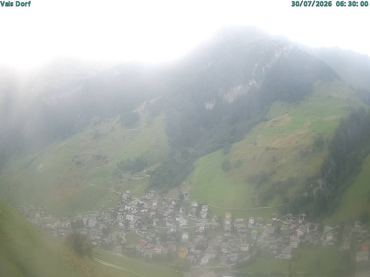Archiv Foto Webcam Blick auf das Dorf Vals