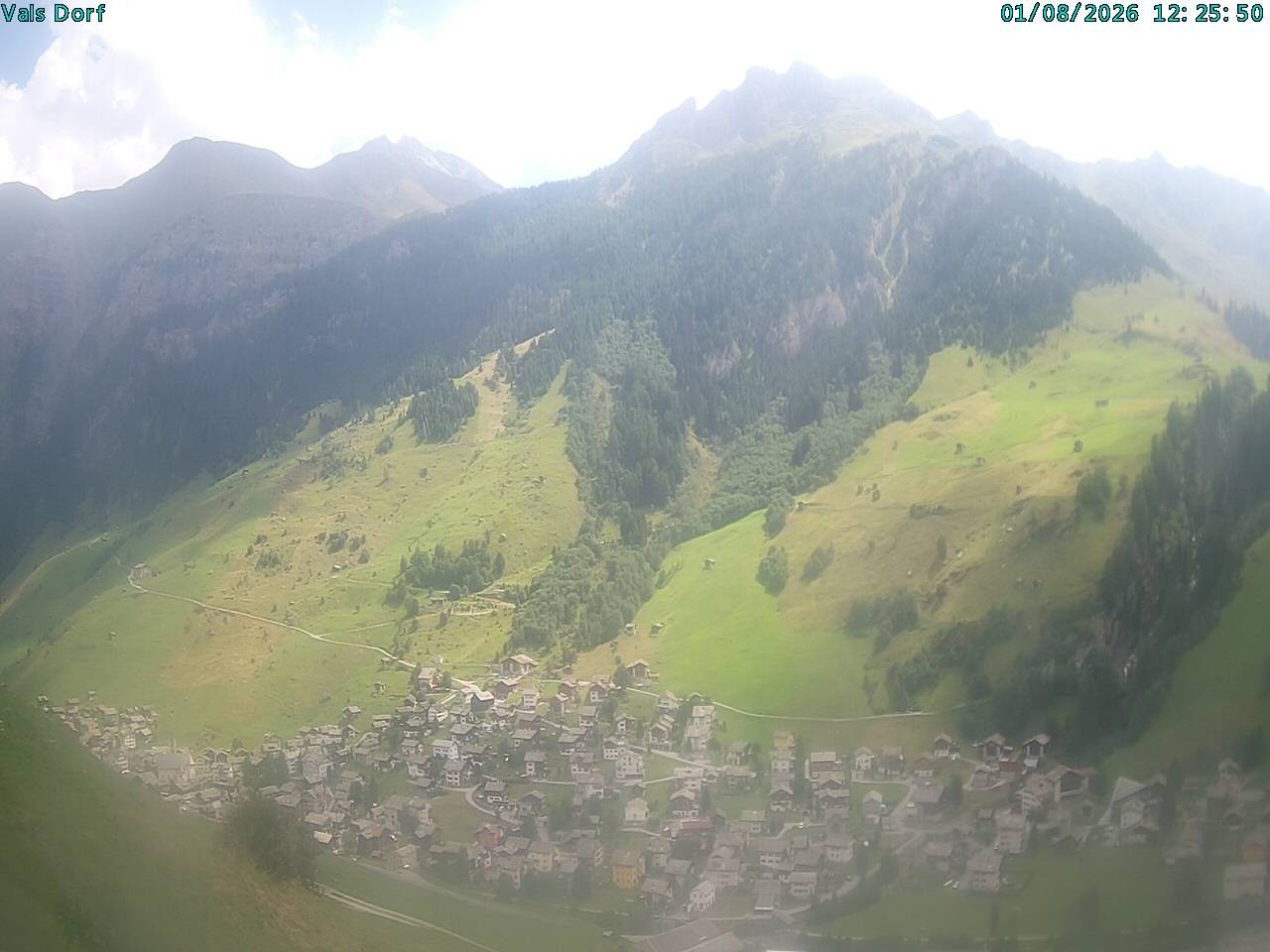 Archiv Foto Webcam Blick auf das Dorf Vals