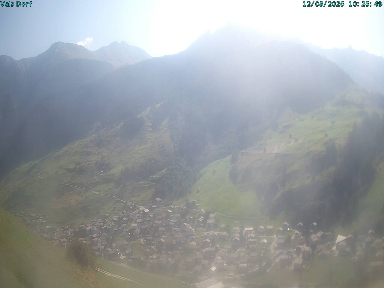 Archiv Foto Webcam Blick auf das Dorf Vals