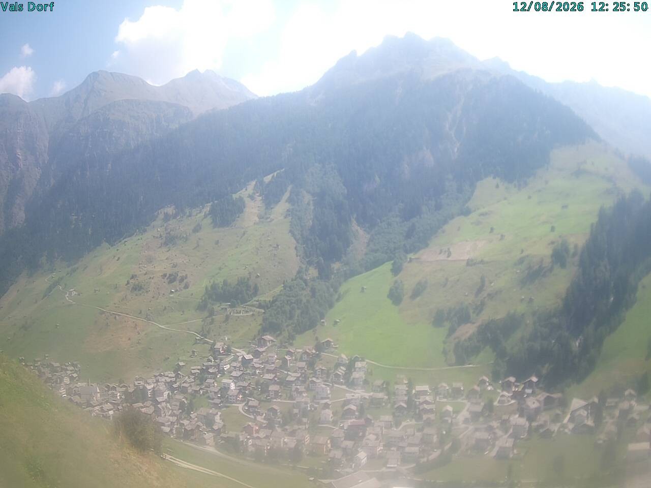 Archiv Foto Webcam Blick auf das Dorf Vals