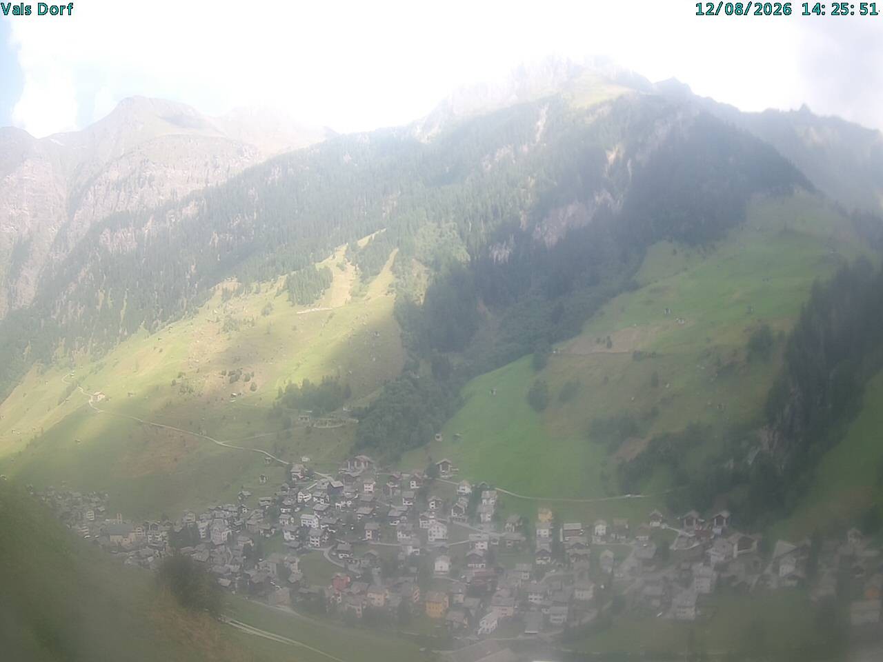 Archiv Foto Webcam Blick auf das Dorf Vals