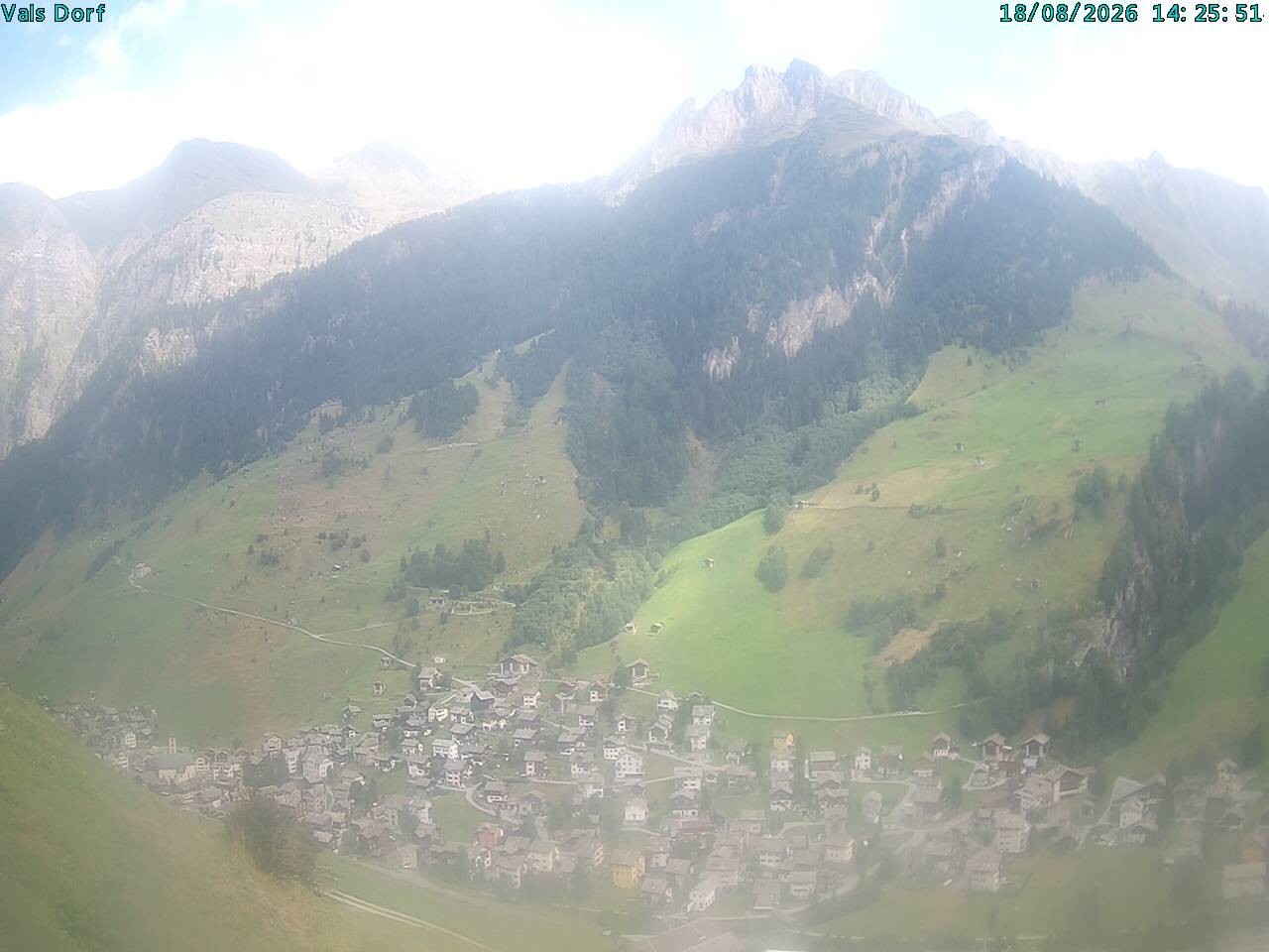 Archiv Foto Webcam Blick auf das Dorf Vals