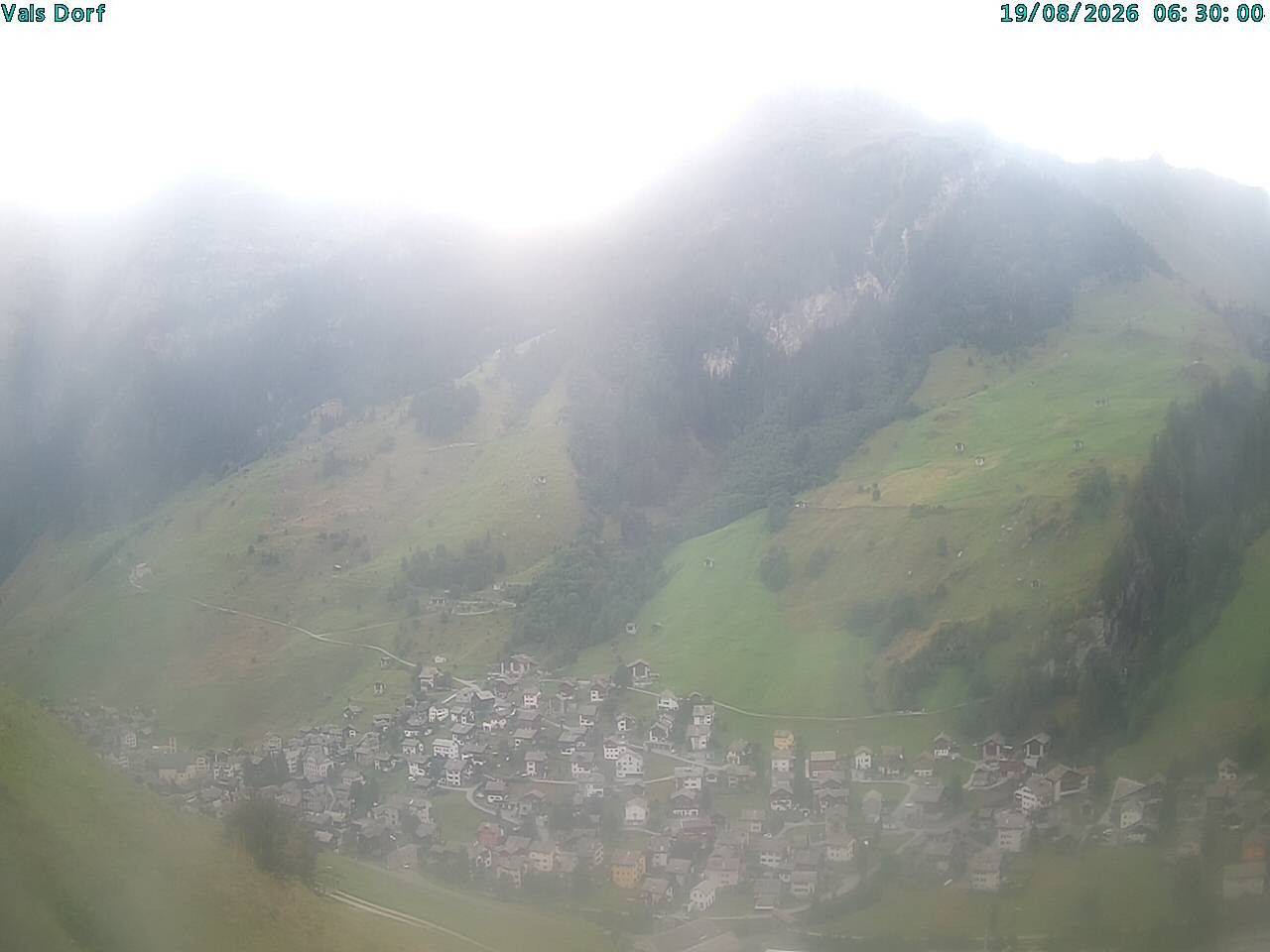 Archiv Foto Webcam Blick auf das Dorf Vals