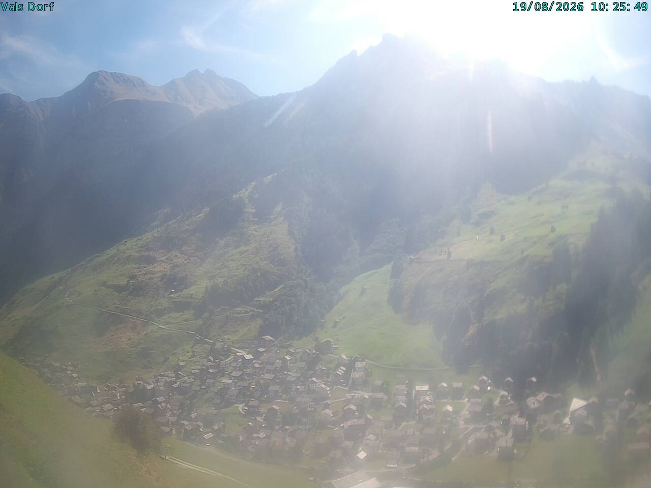 Archiv Foto Webcam Blick auf das Dorf Vals
