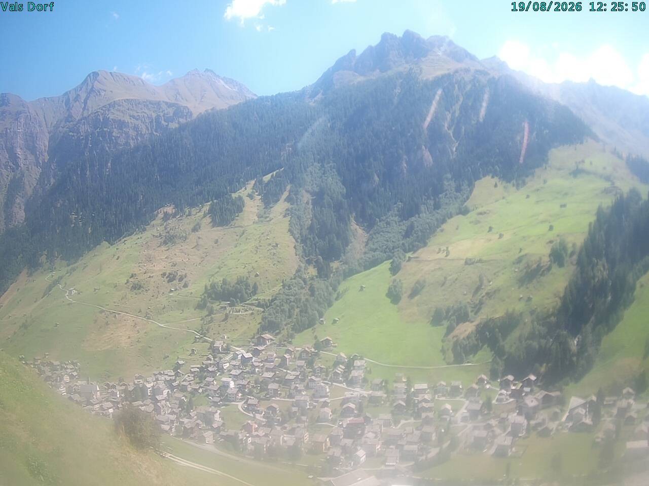 Archiv Foto Webcam Blick auf das Dorf Vals