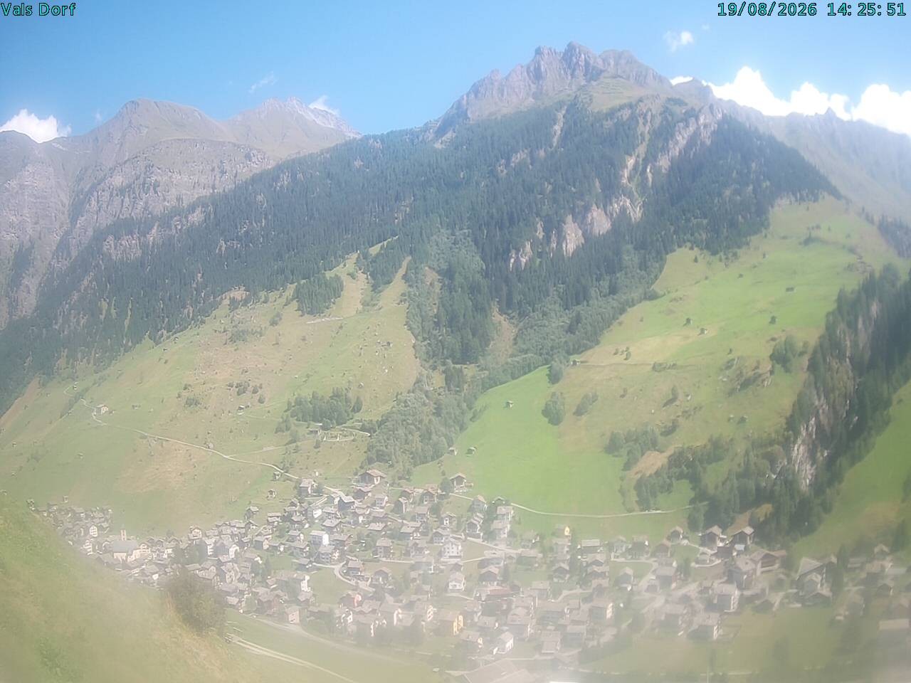 Archiv Foto Webcam Blick auf das Dorf Vals