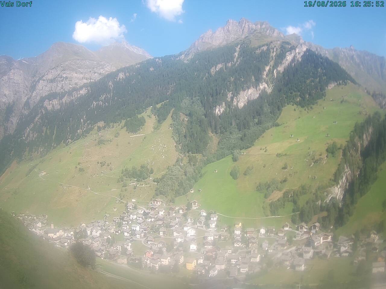 Archiv Foto Webcam Blick auf das Dorf Vals