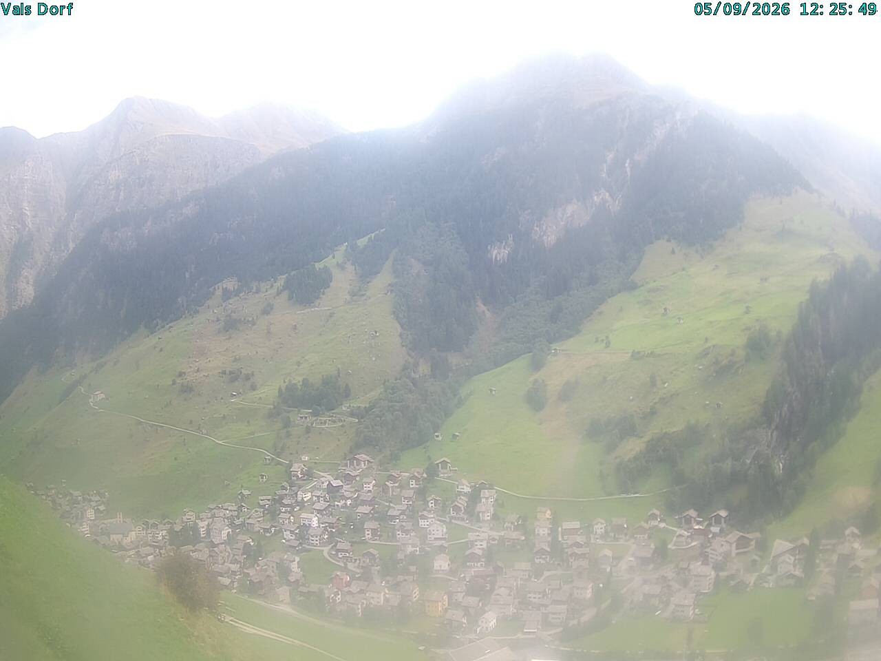 Archiv Foto Webcam Blick auf das Dorf Vals