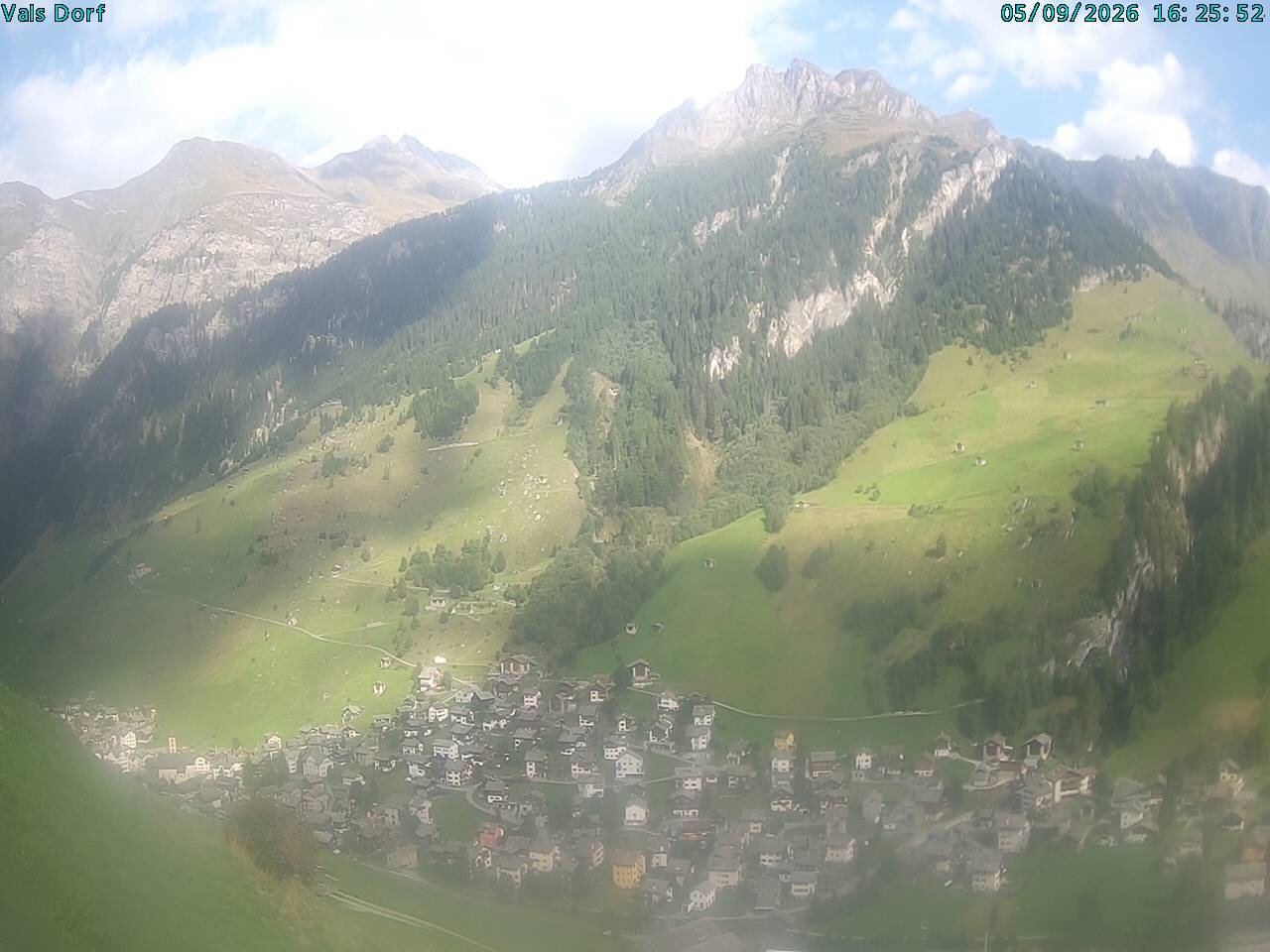 Archiv Foto Webcam Blick auf das Dorf Vals
