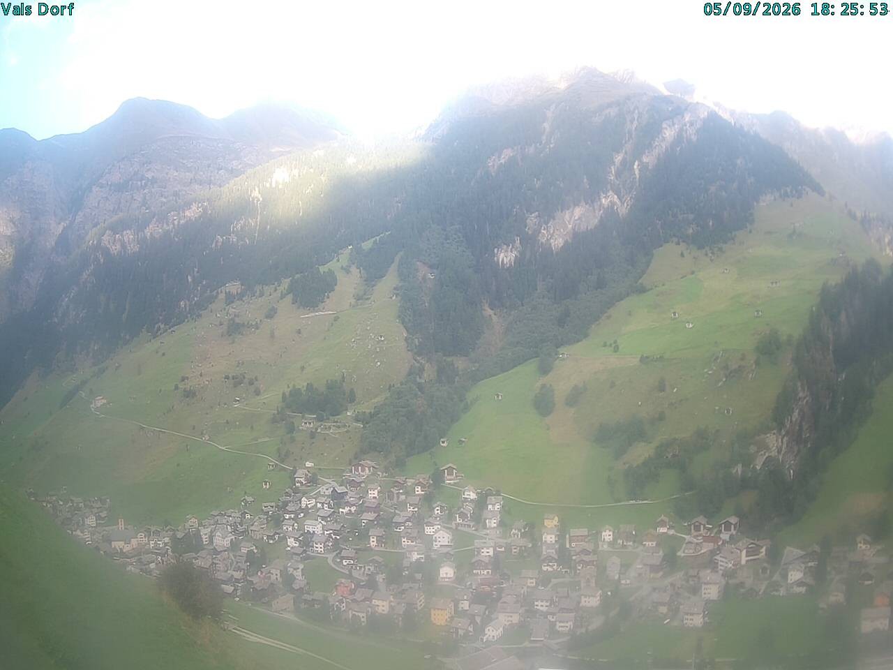 Archiv Foto Webcam Blick auf das Dorf Vals