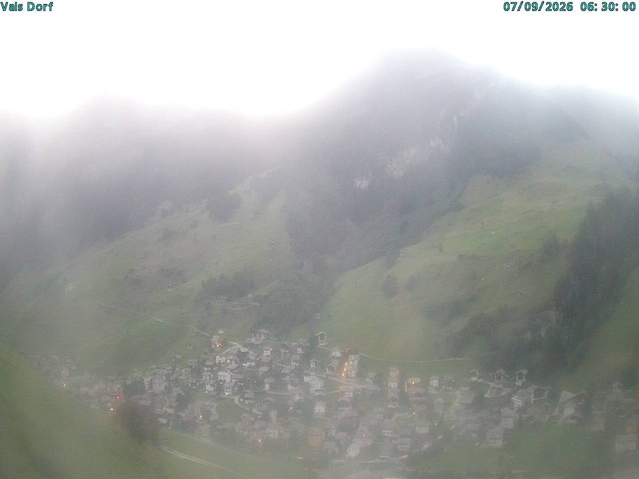 Archiv Foto Webcam Blick auf das Dorf Vals